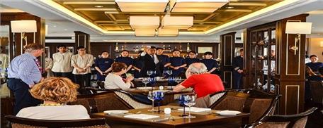 2 ngày 1 đêm trên du thuyền Paradise Elegance